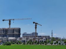 新房连体别墅12号延伸带大院子使用面400平