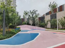 业主诚心出售,楼层比较好,小区中间位置。