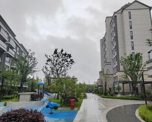 装修3件套+近古镇+近兰生+近万达+花园