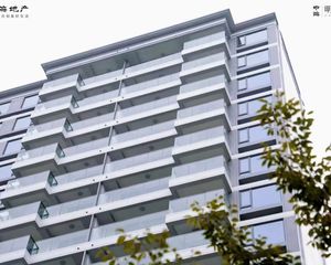 全新颜值小区 精装修带地暖 带车位 楼层好