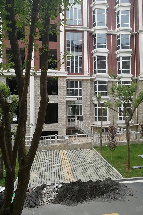 【实拍】问:给我一个住在东龙壹湾三期的理由?答:看图就够.