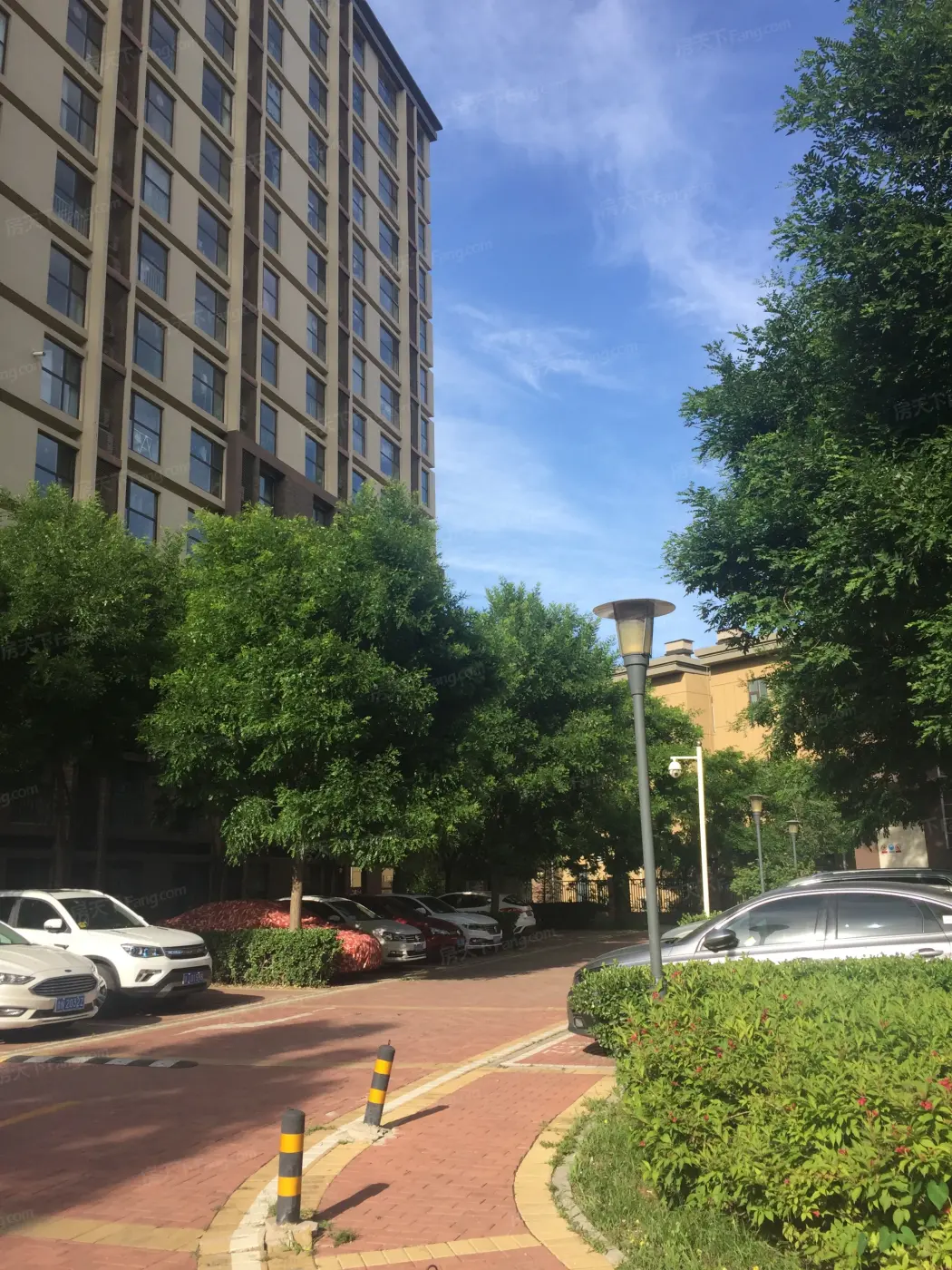 房山长阳 首创奥特莱斯附近绿地新都会 明厨明卫两居室 次顶层