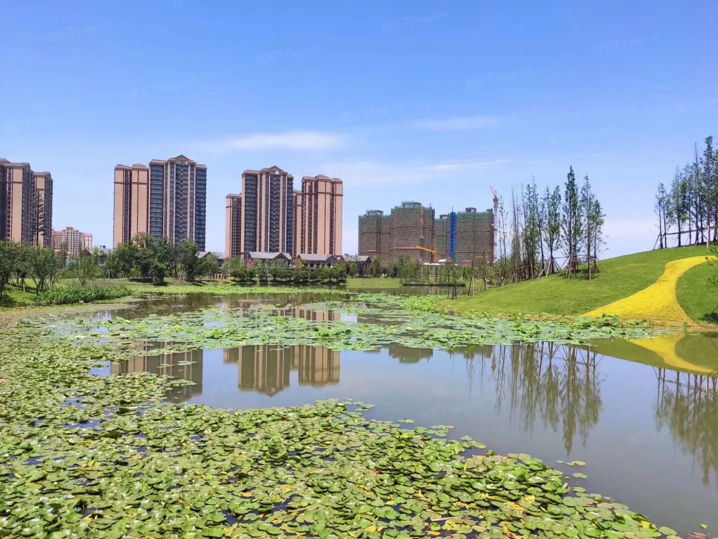 恒大天府城邦在售房源位于6789期不同楼栋