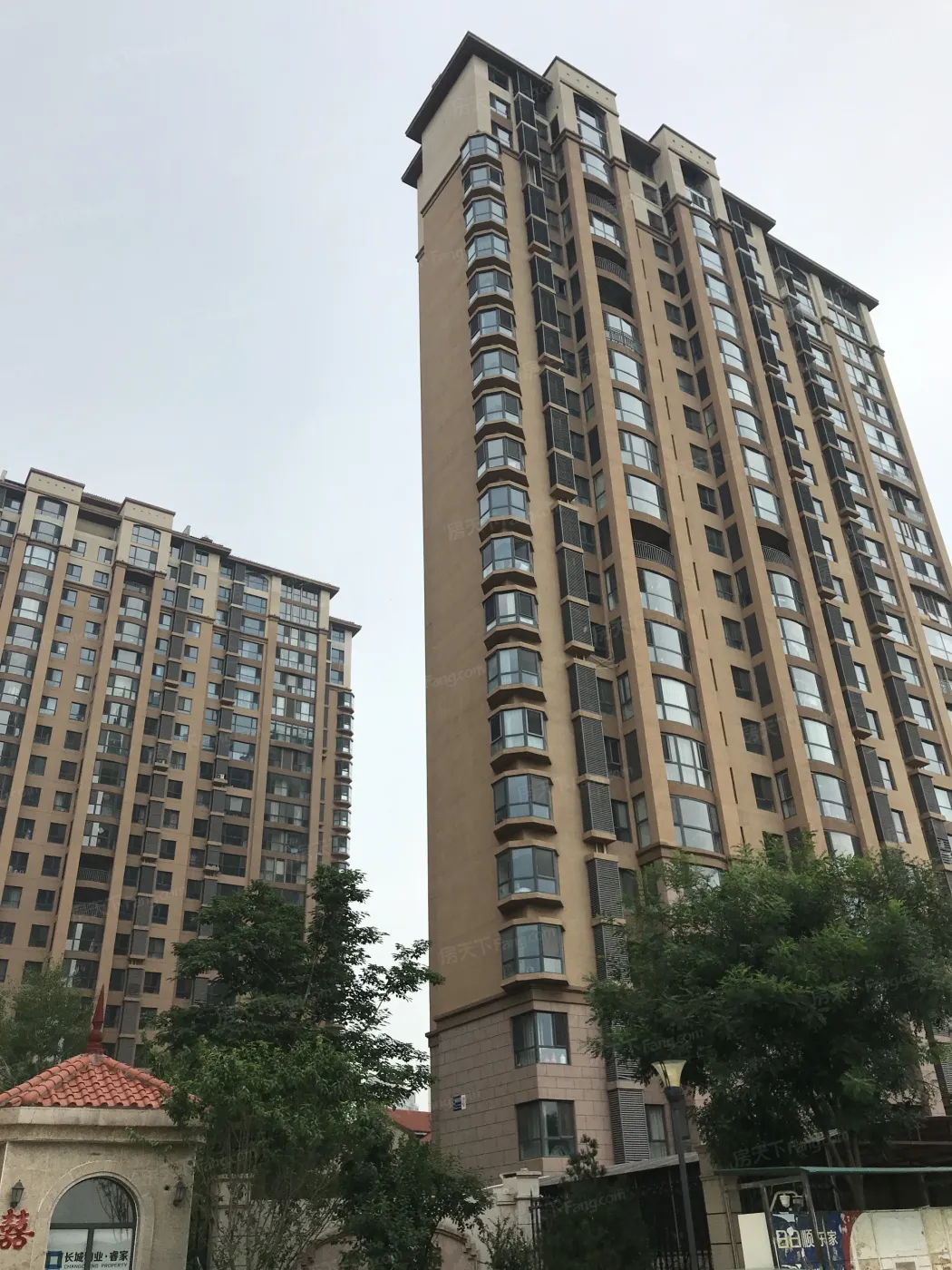 金岸红堡小区实景