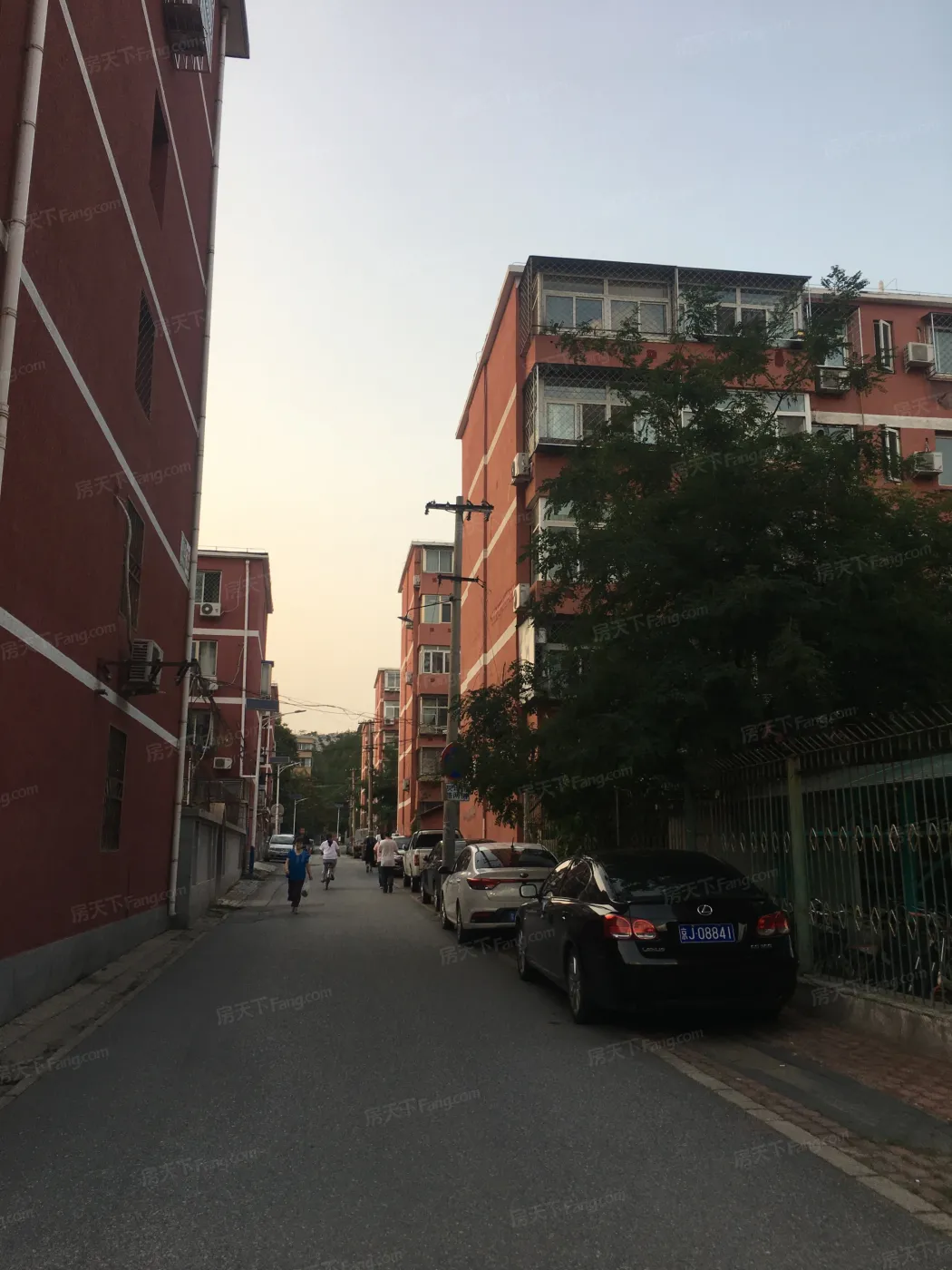 捡漏房 带30平米小院 昌平西环里小区 一层一居室 生活成本低