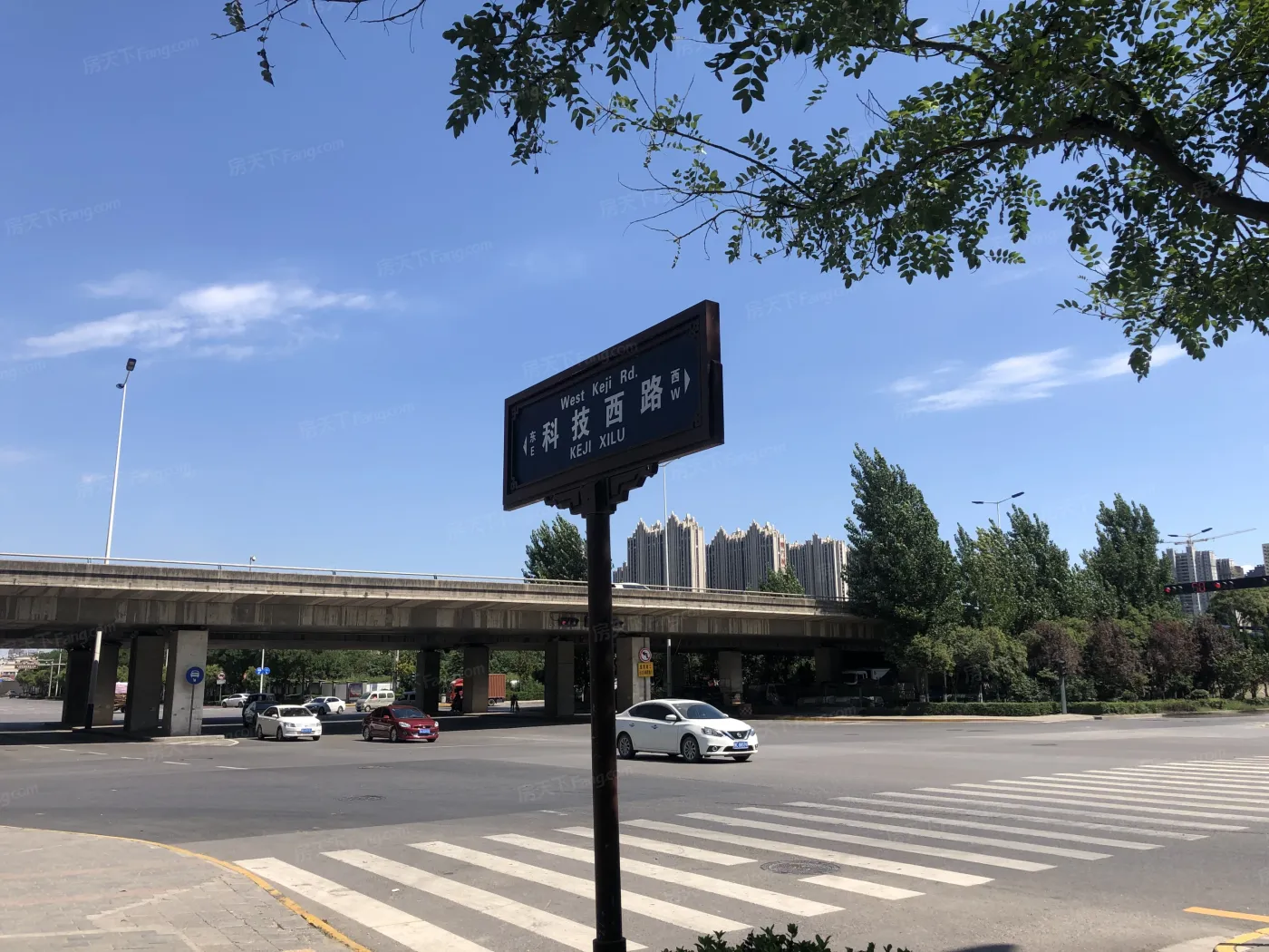 交通状况:公交:365路,725路,902路双旗寨站下车;沣东快线2号线昆明