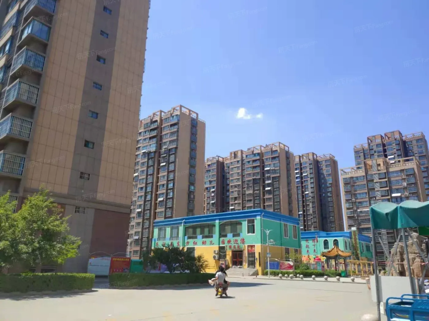 精装两室 户型方正 好楼层 证过五年 可按揭