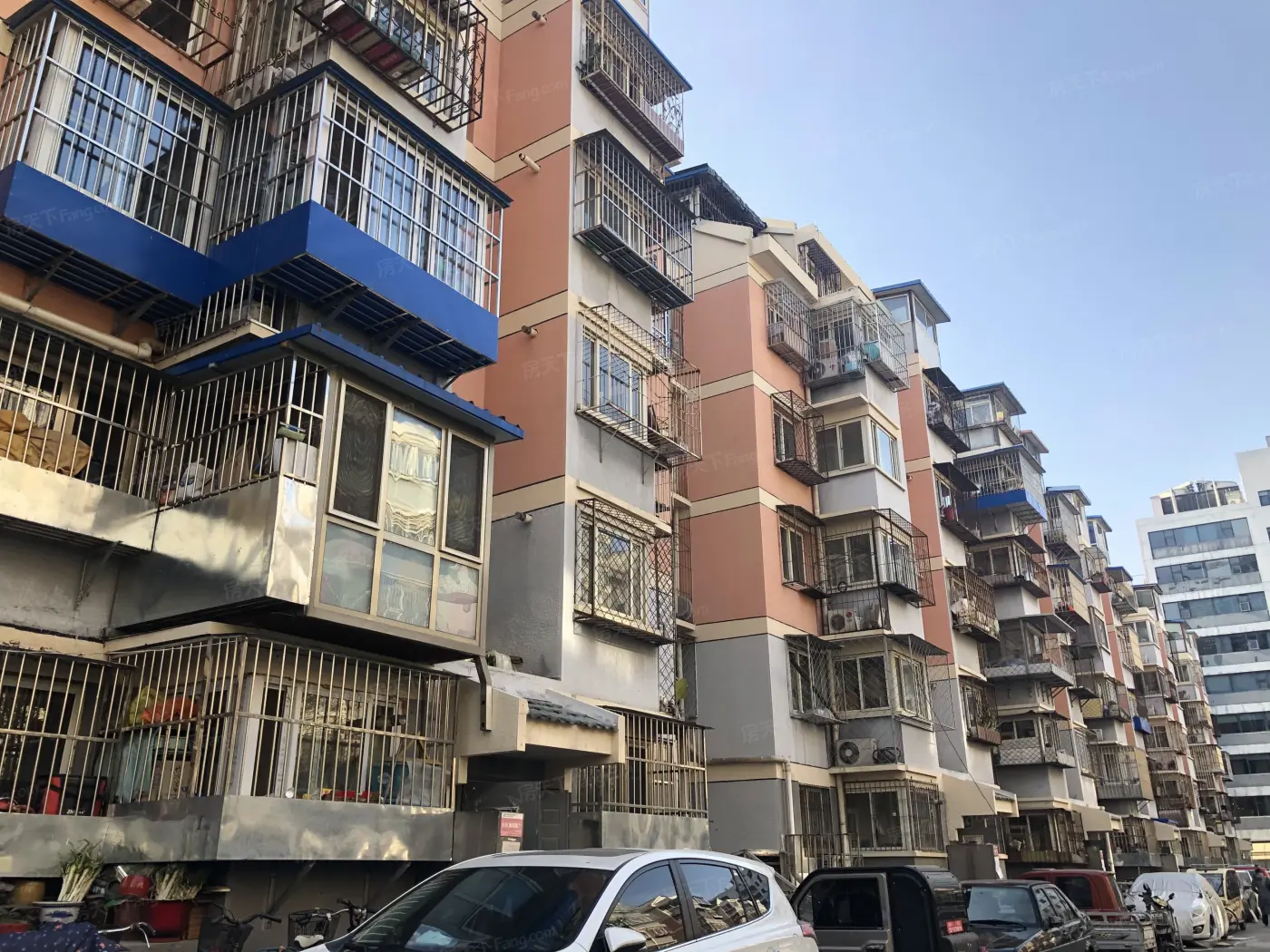 绿景馨园,低总价,低楼层,南向一居室,安静不临街,看房随时