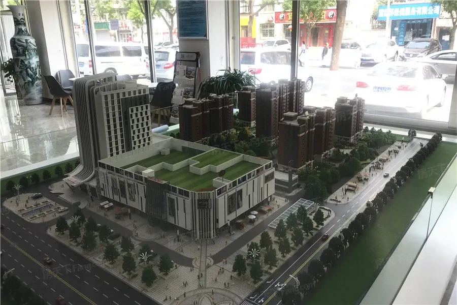 金都尚街位于三河迎宾路西侧人民公园北侧,靠近商业中心,吃喝玩乐一步