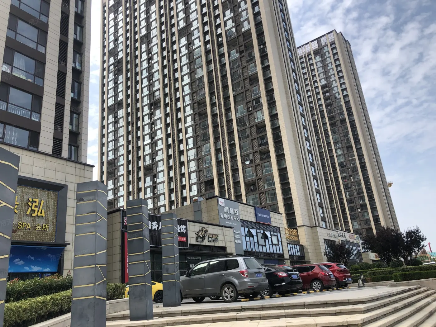 烟台人气top5烟台华润中心 vs 万科翡翠长安