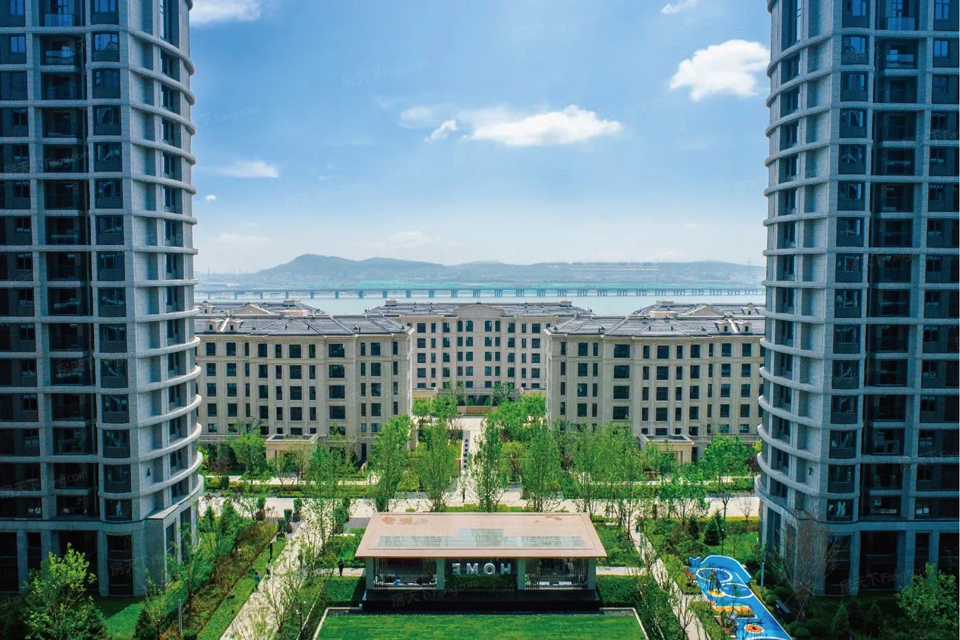 融创海逸长洲容积率28绿化率40