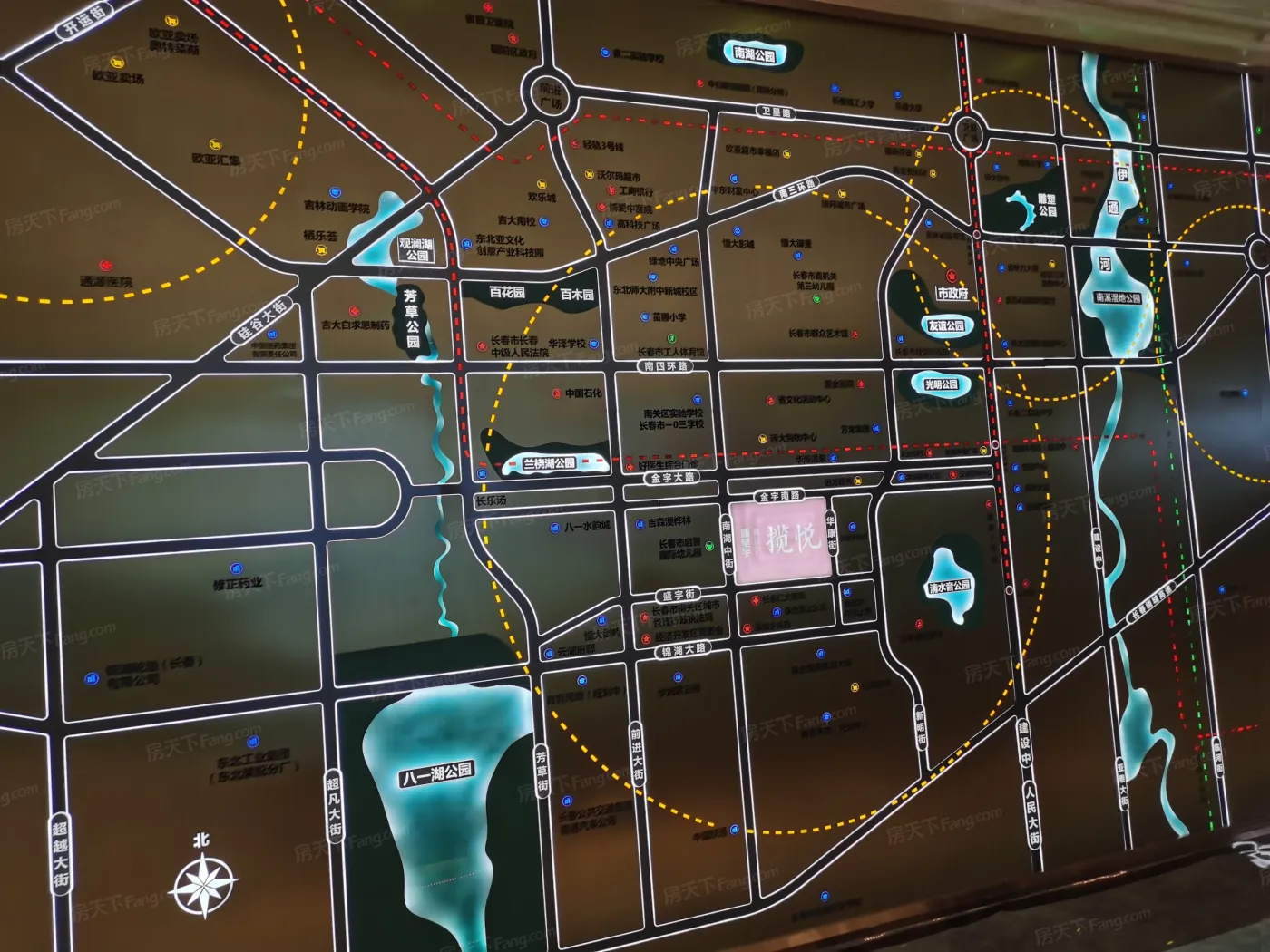 实景图:售楼处区位图