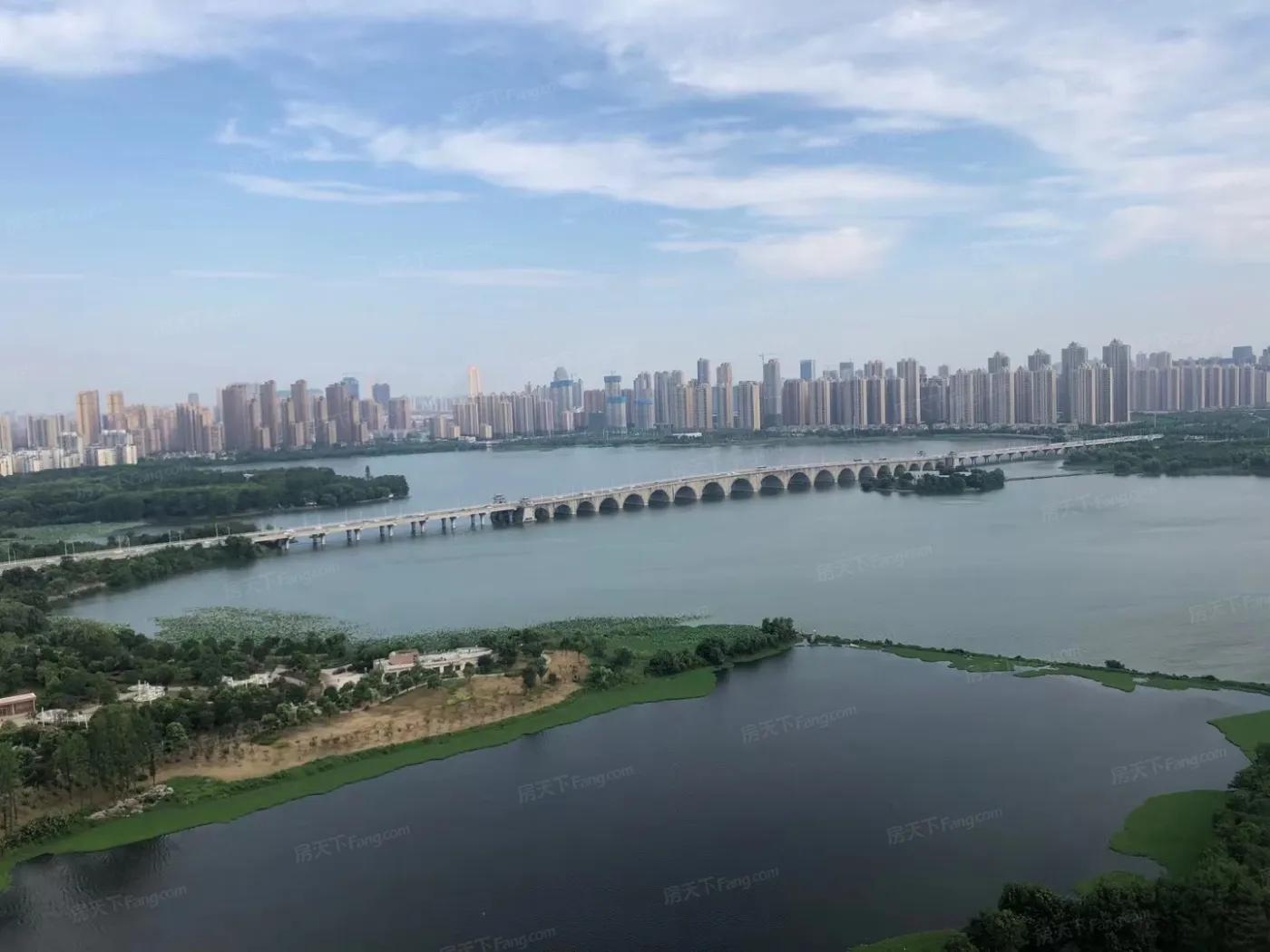 蓝天湖岸主推建面约179,185平瞰湖大平层_蓝天湖岸-武汉房天下