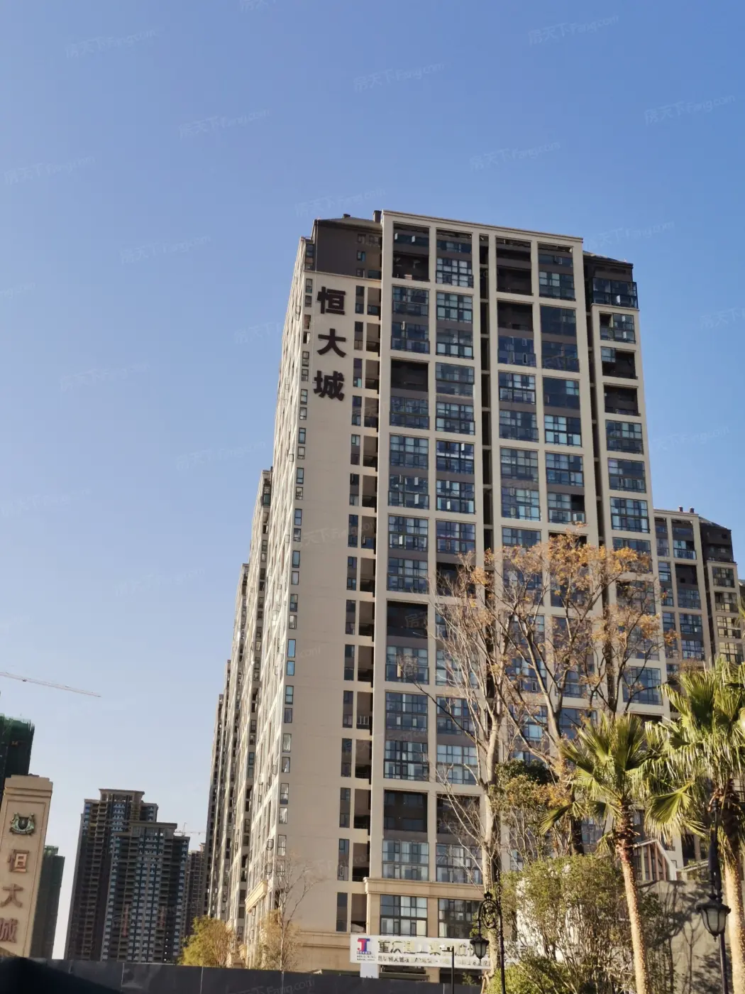 昆明恒大城建面约94-158平米跃层在售 购房享受85折优惠