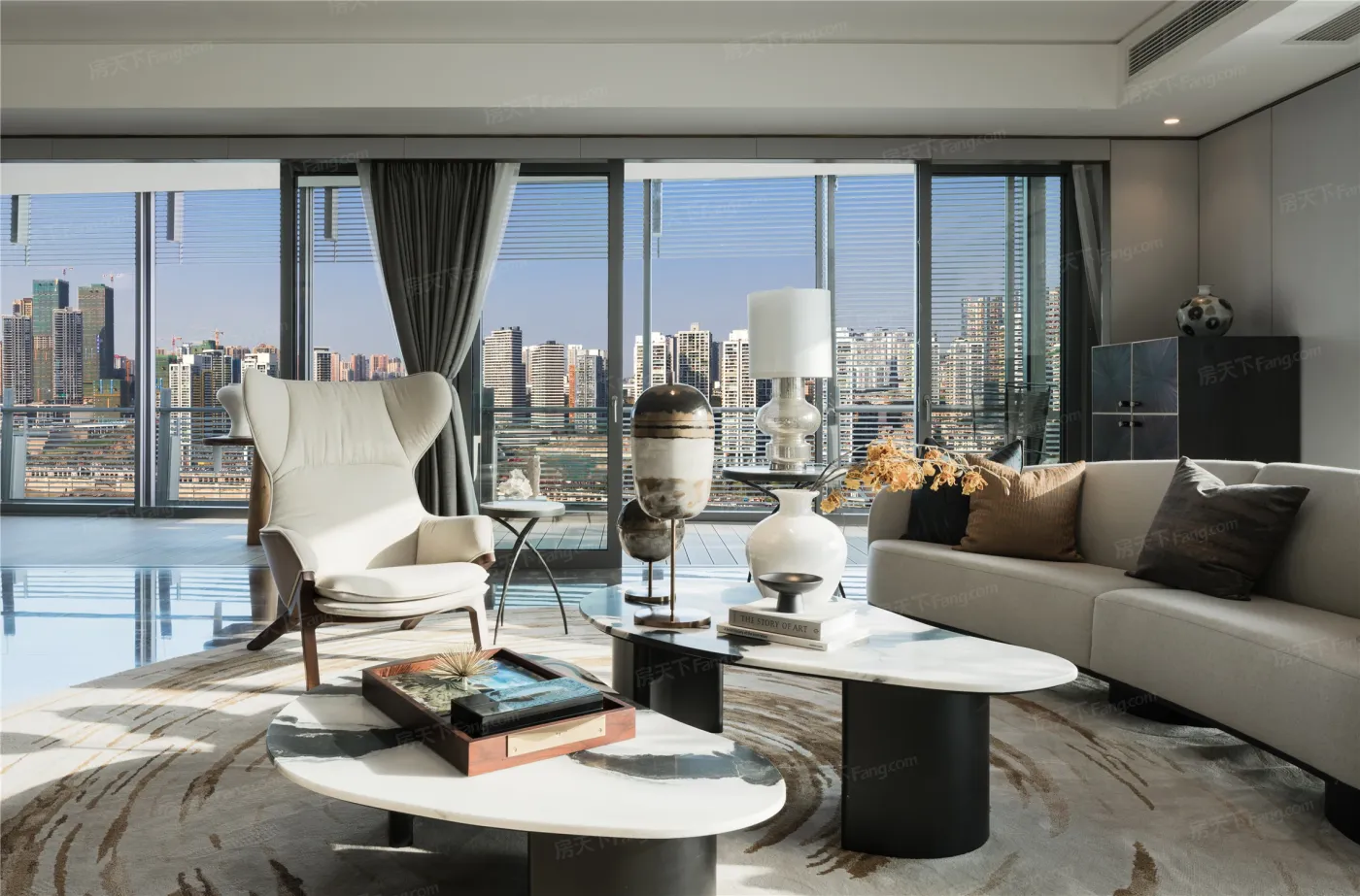 臻装楼王朝天阁大平层全新发布说起来福士,没有重庆人不知道