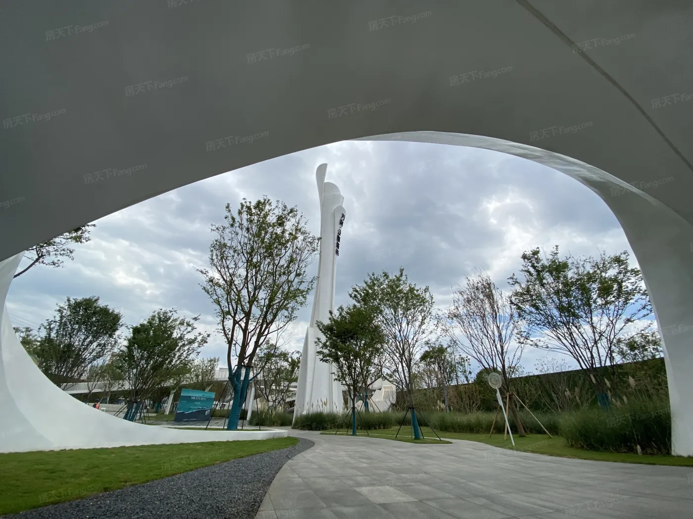 万科公园城市山海和组团产品在售均价185万㎡