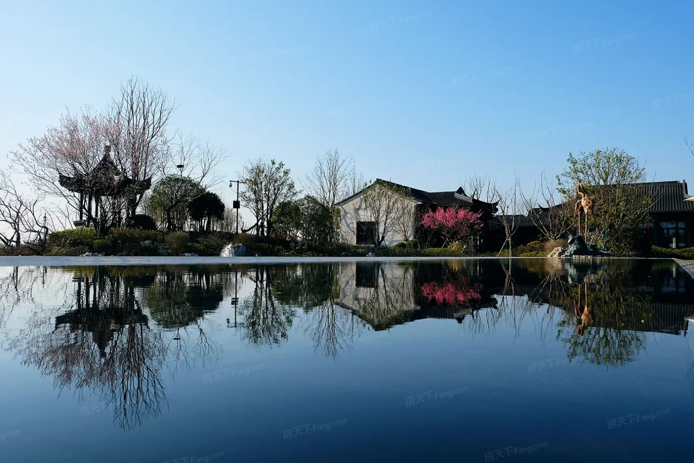 天紫小镇少量建面约106167平米中式合院在售