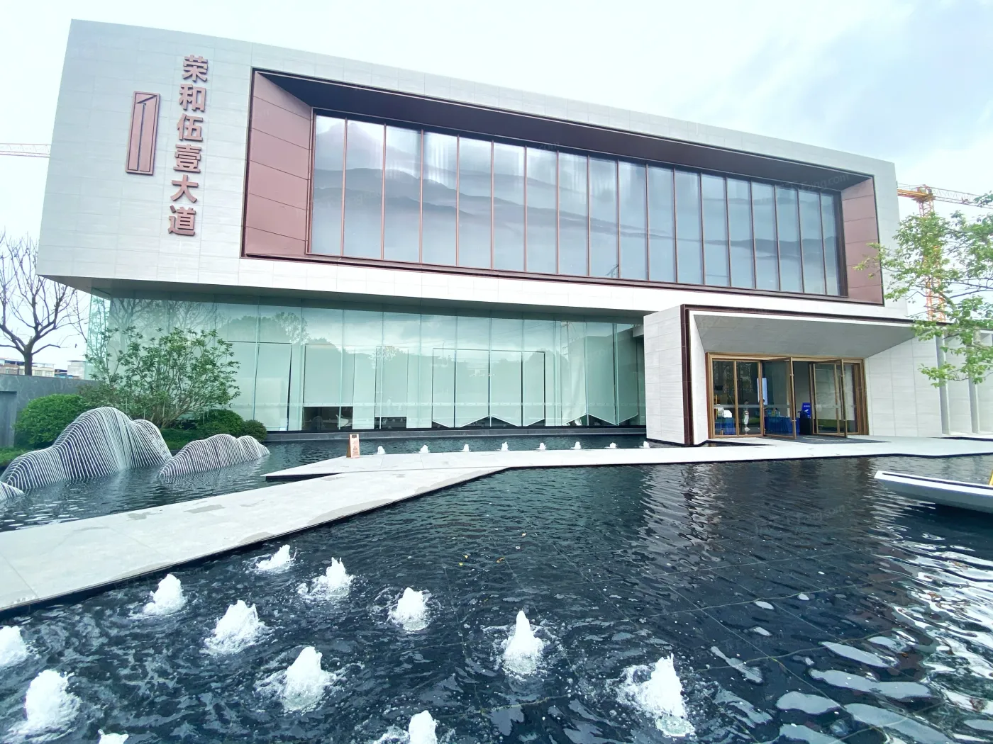 荣和伍壹大道买房都找人气高的置业顾问,准没错!