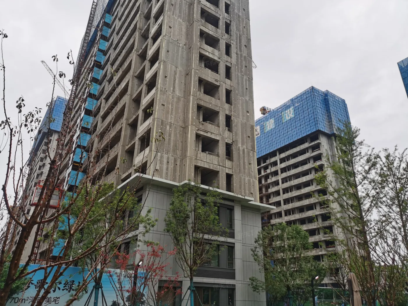 歌尔绿城荷香园新推三栋楼均价10000元㎡