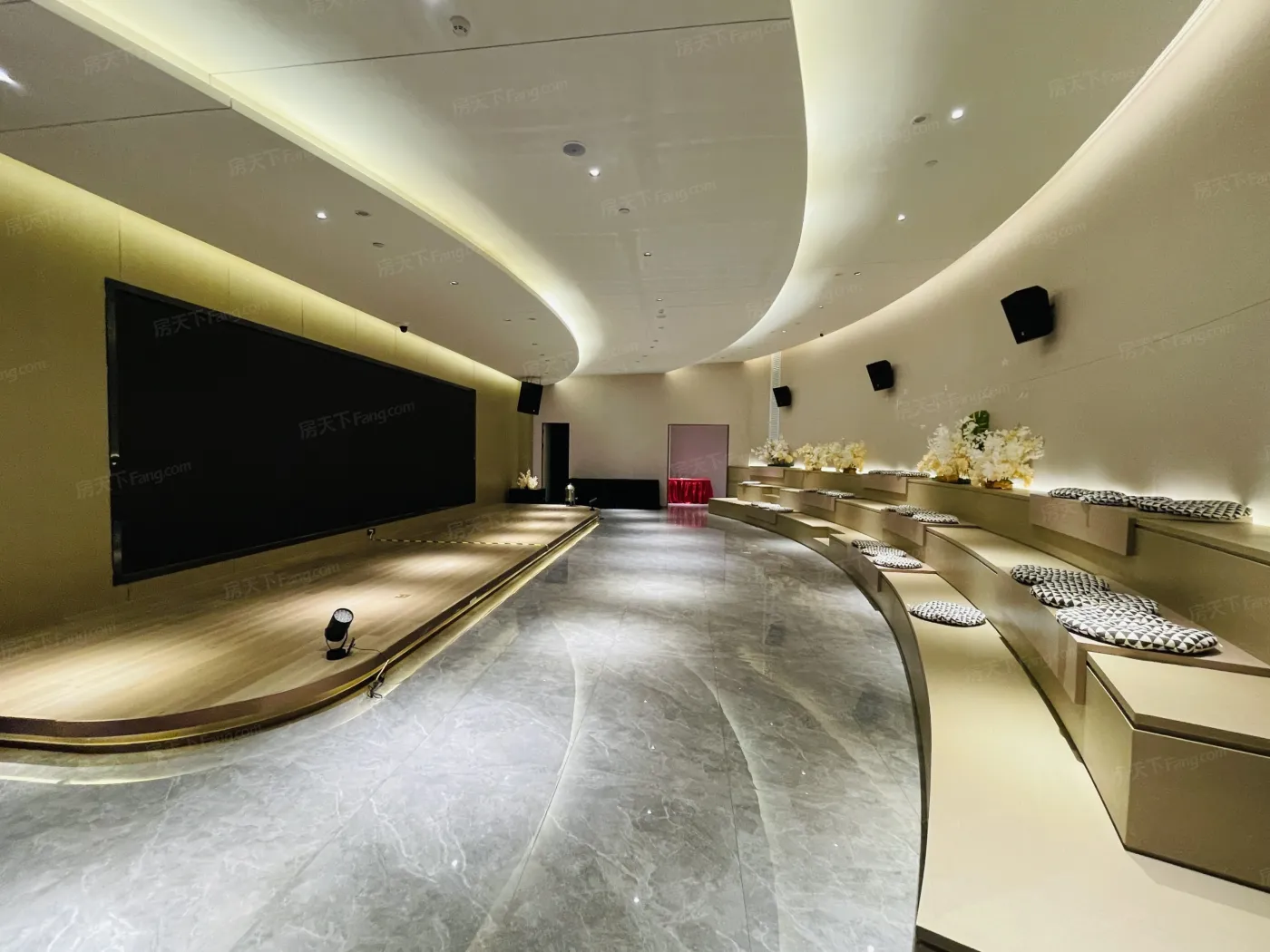 保利天悦春节期间认购享价值20220元新春福袋