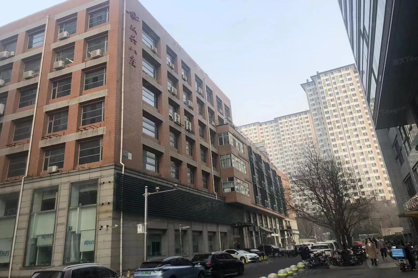 (六)寰太大厦写字楼写字楼房源挂牌量为105套,其中写字楼出租为105套