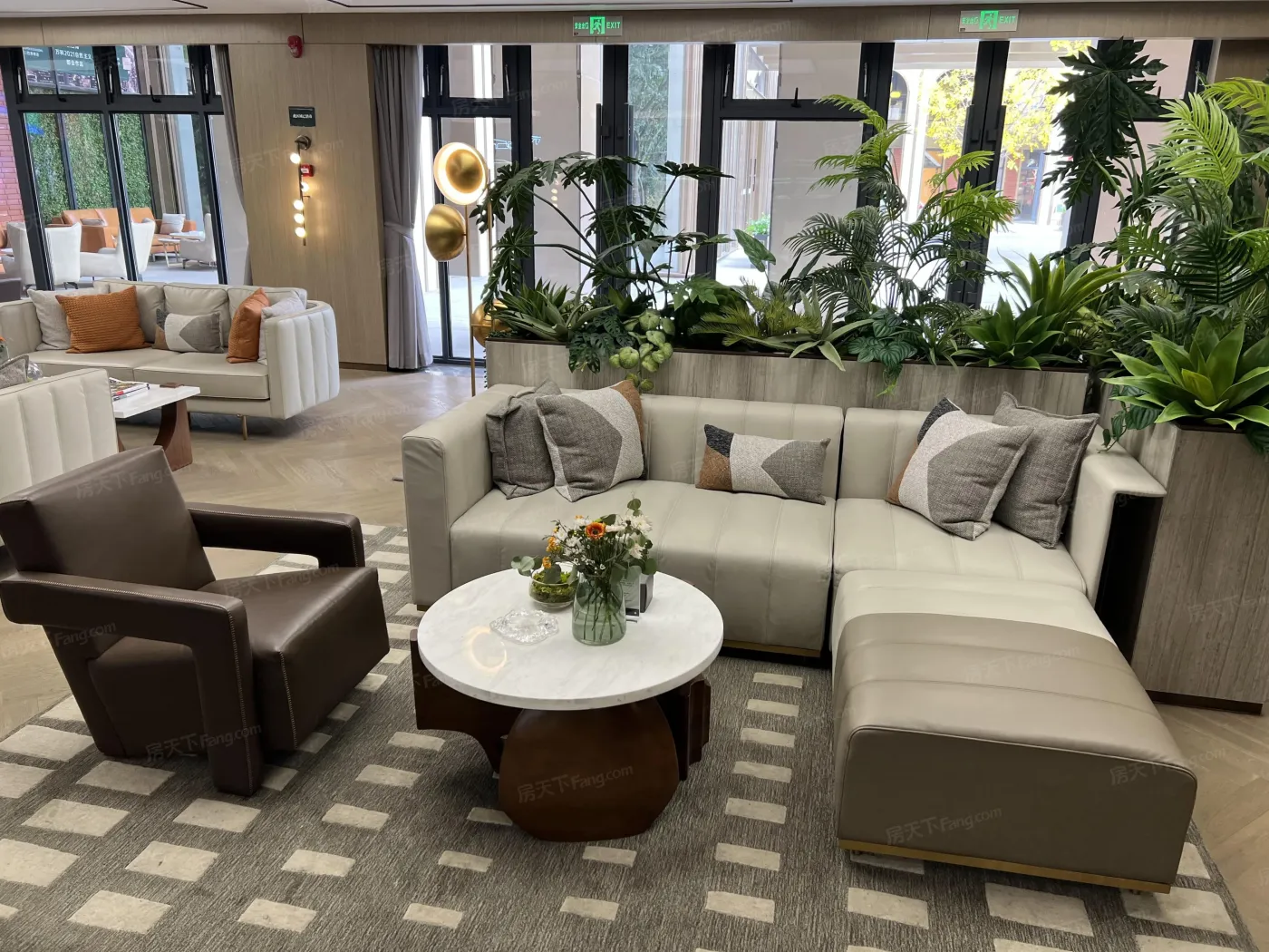 实景图:售楼处布置