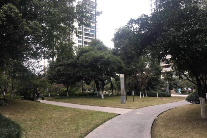 首创十方界峰度实景图