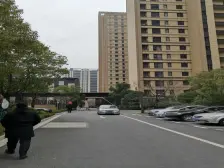 万科物业 临水位置 满五年 带地下室 诚意出售