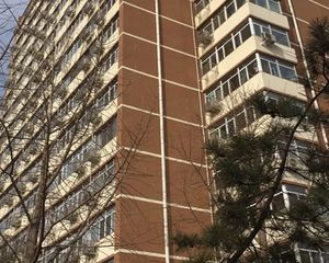 机械部汽南小区,优质三居室,居住舒适。