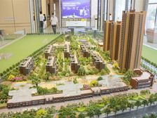 海伦天麓 4室2厅 南