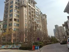 精装修南北通透三室带个储存间,海景好 急售