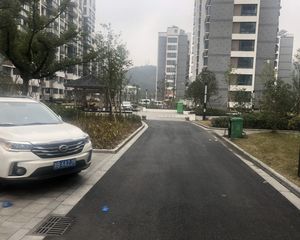 馨湖茗苑 99.41平3室白坯 看房方便