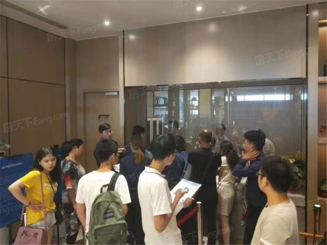 ���١��ö���