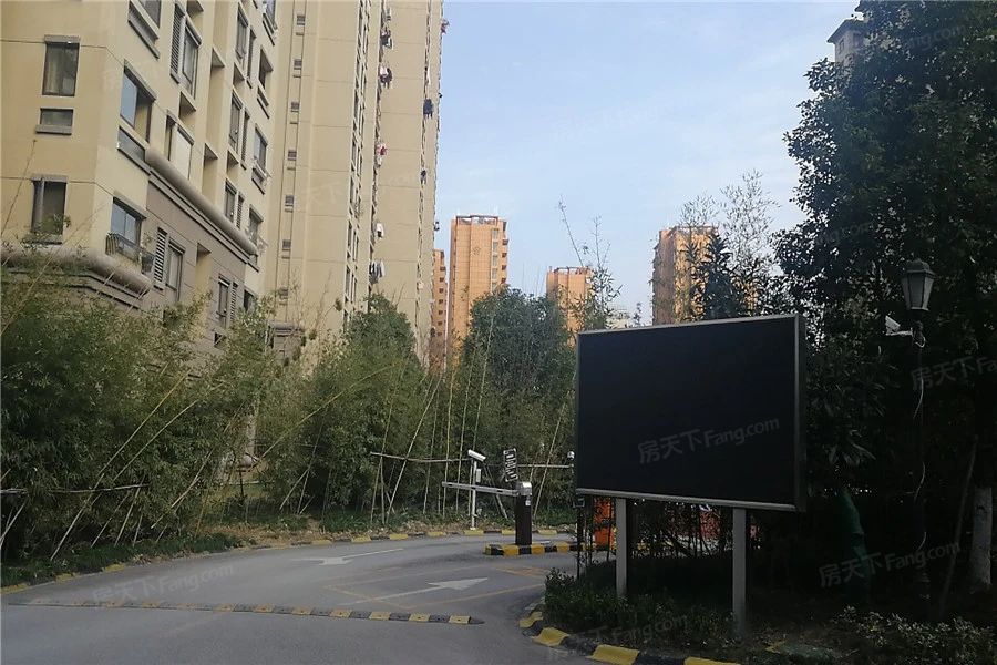 小区相关图