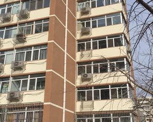 机械部汽南小区,优质两居室,适宜居住。