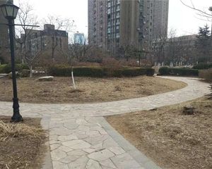精装头排看海房,装修保持好,位置可看星海全景