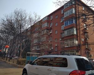 总监推荐海淀田村40号院·2室·1厅高楼层满五唯一