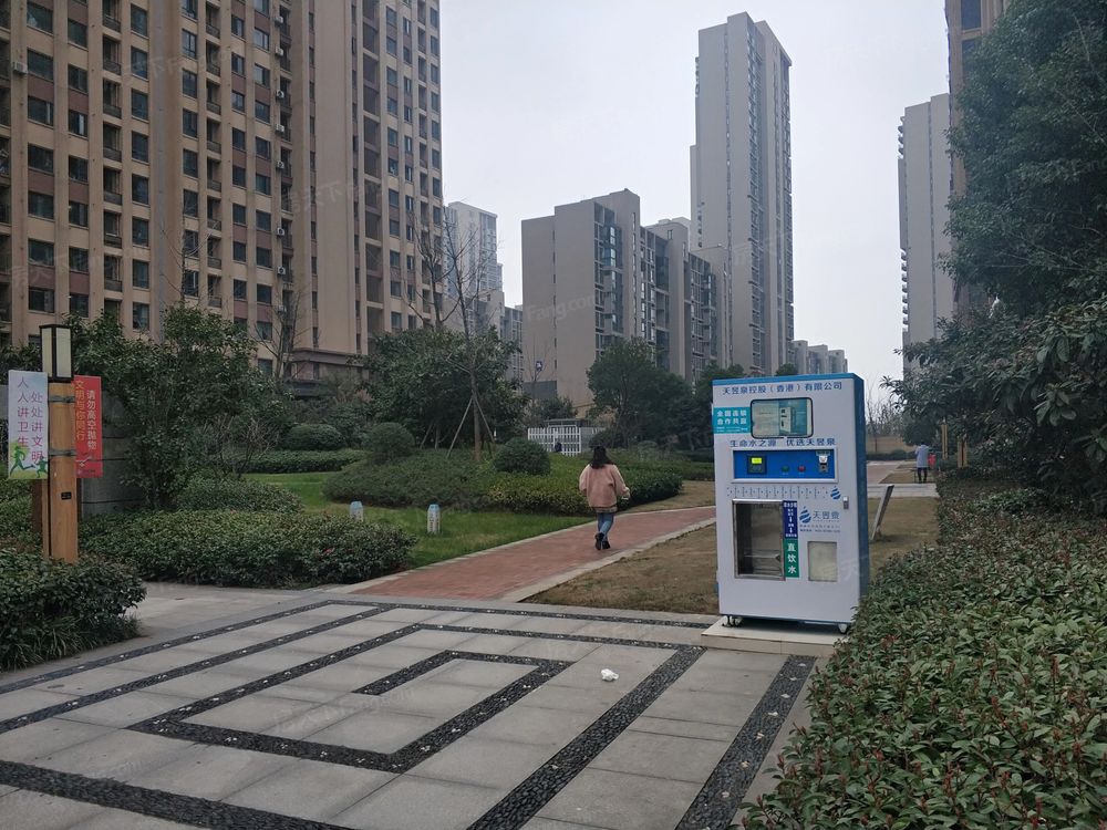 小区相关图