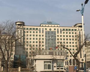 公积金30年首付50,政通路~新增两居室~龙湖天街旁~精装修