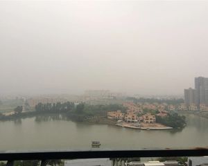 高层湖景 可随时看房钥匙在手 户型方正