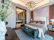 小区是纯别墅洋房小区龙潭湖公园边上业主诚心出售