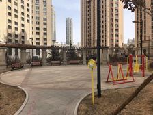 未入住,全新装修,家具家电都包含