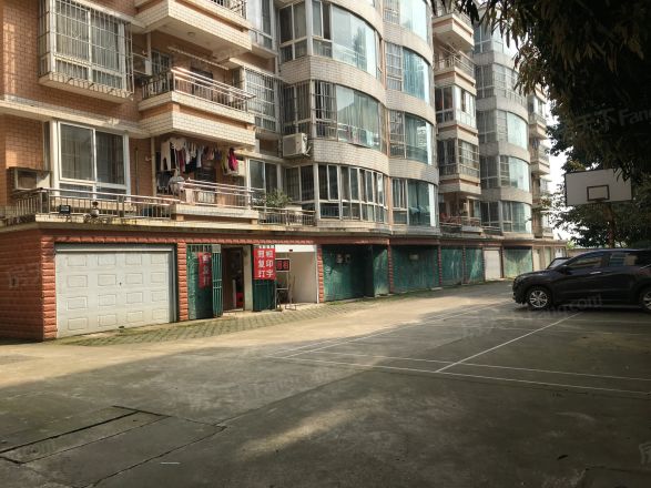 发改局小区实景图