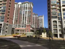 山之韵 上下三层 带院子 带地下室