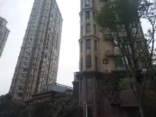 幸福时光五期 南北通透,采光好 装修好,环镜优美 中间楼层