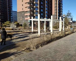 东风路 三十九 摩尔城 精装 拎包入住 带家具家电