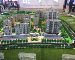 碧桂园凤凰琉璃海4室2厅南北