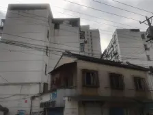 谈家巷 淮阳新村 红菱花苑旁 中间楼层 出脚方便 轨交近