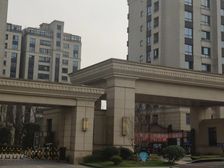 新房源大面积精装修3房,1楼复式,业主已定好房,急售