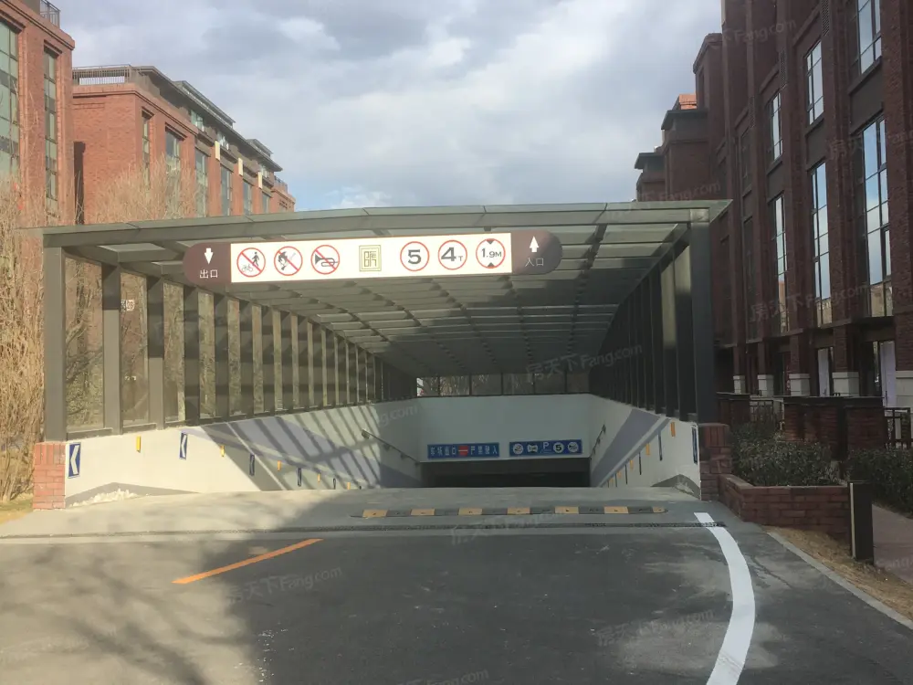 小区相关图